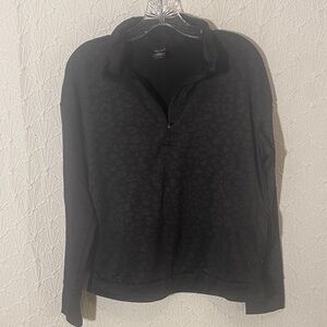 Athletic Black Quarter-Zip Pullover thick and comfortable After work out attire